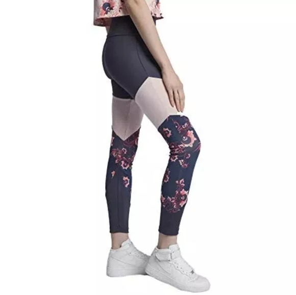 NWOT Nike Sportswear Essential Floral Printed leggings - Picture 4 of 11